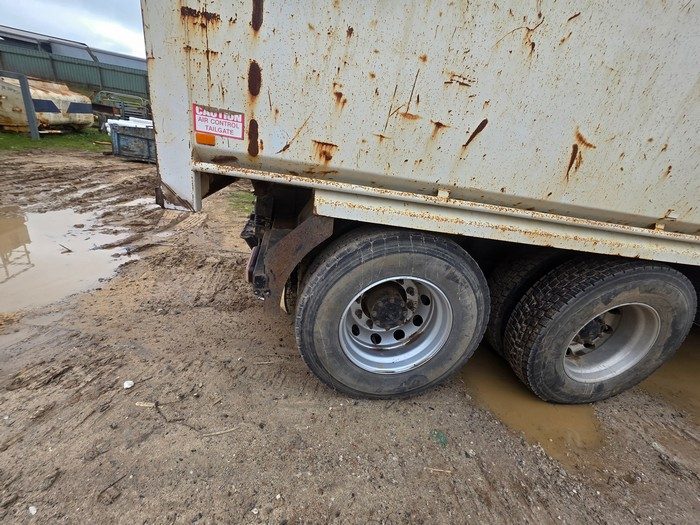 (12995) 1998 Iveco Tipper - Farm-Offroad Use Only - photo 8