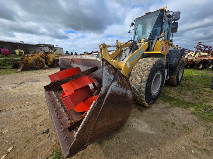 (12997) Komatsu WA250-5H Front End Loader - photo 4