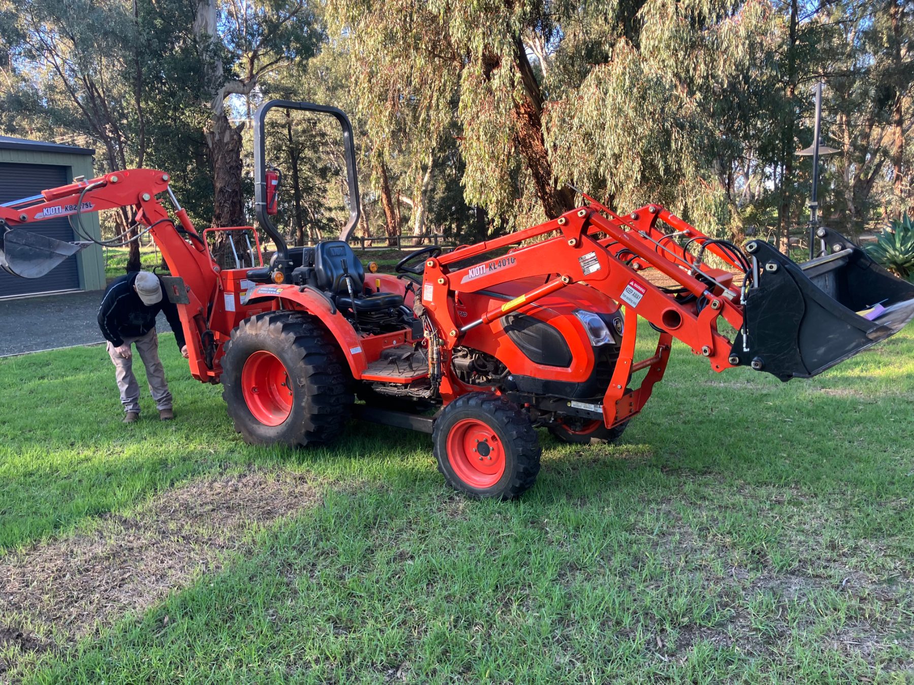 (12813) Kioti CK3710 Tractor with FEL and Backhoe - photo 7