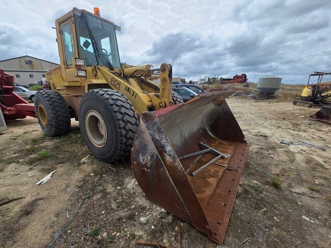 (12998) Case 621ZF Wheeled Loader - photo 2