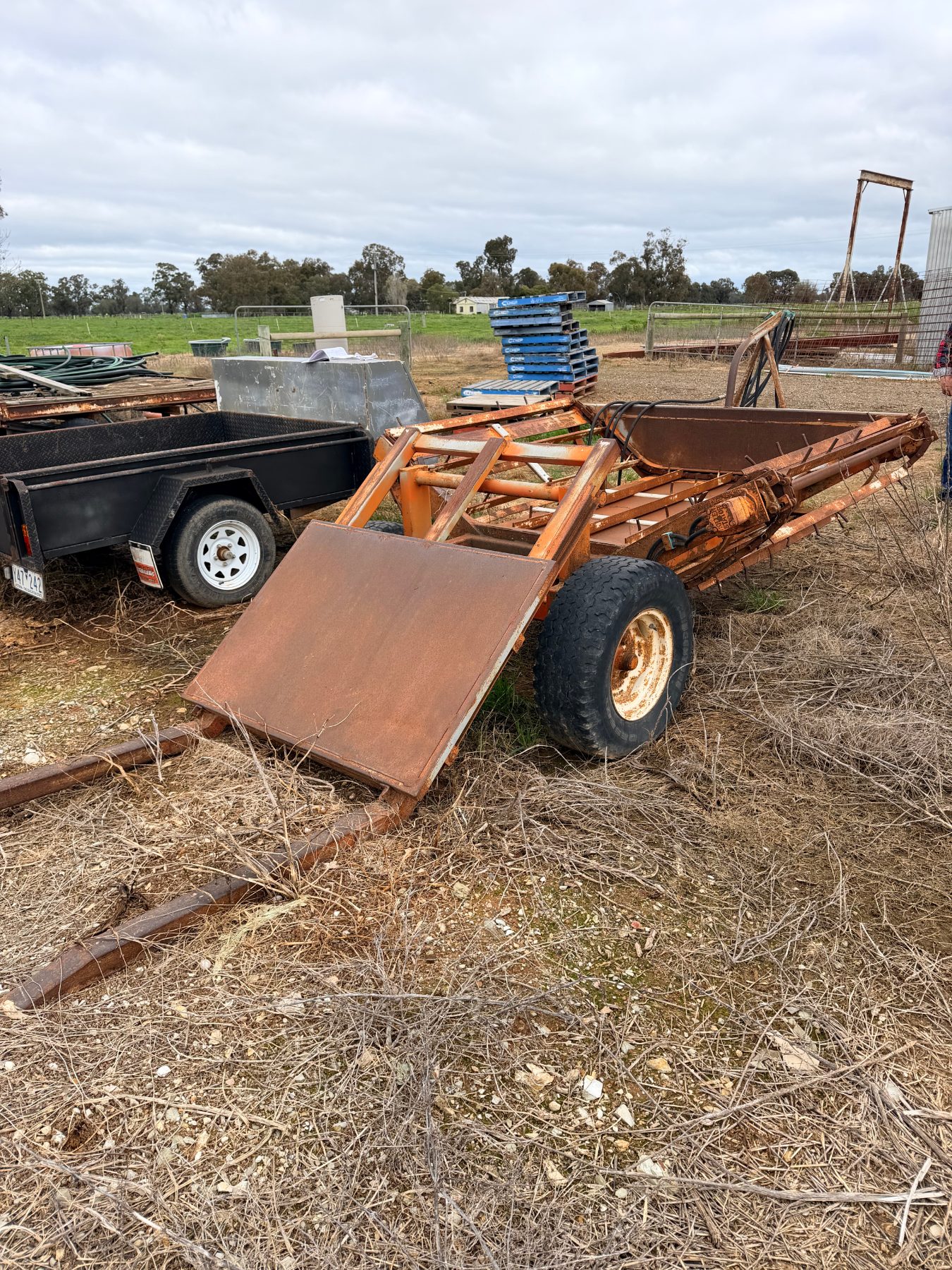 Ezy Feeder bale buggy - photo 3