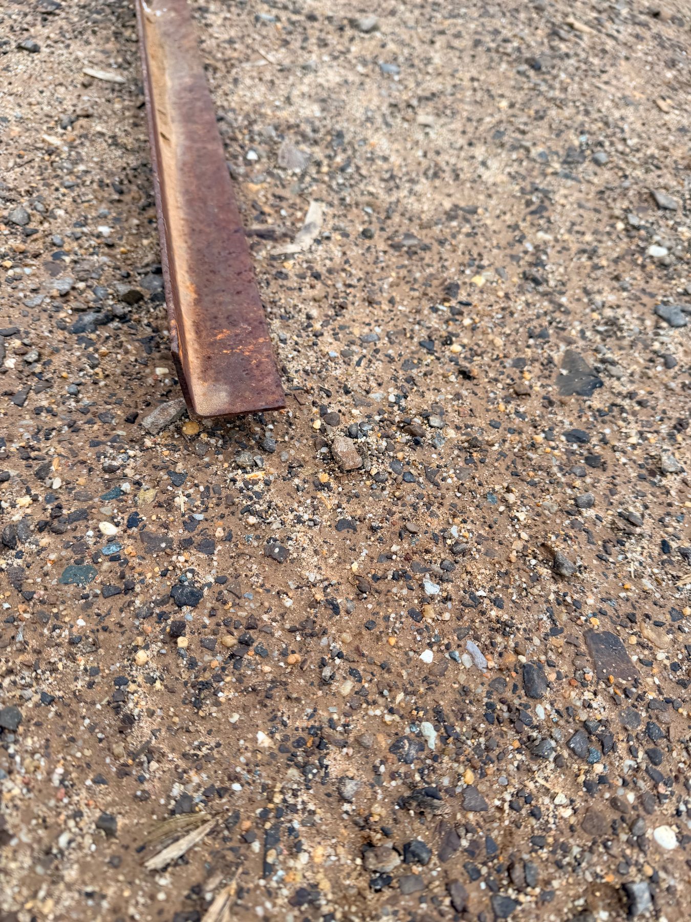 (13173) 2 lengths of scrap steel