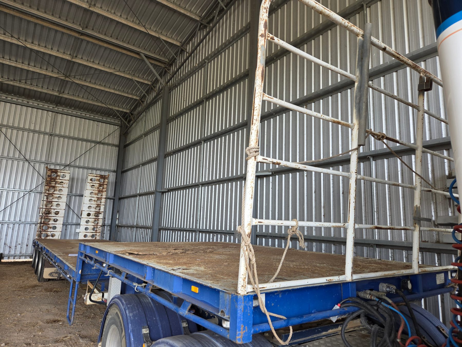(13010) 2018 Stonestar 45ft Tri-axle Dropdeck Trailer - photo 2