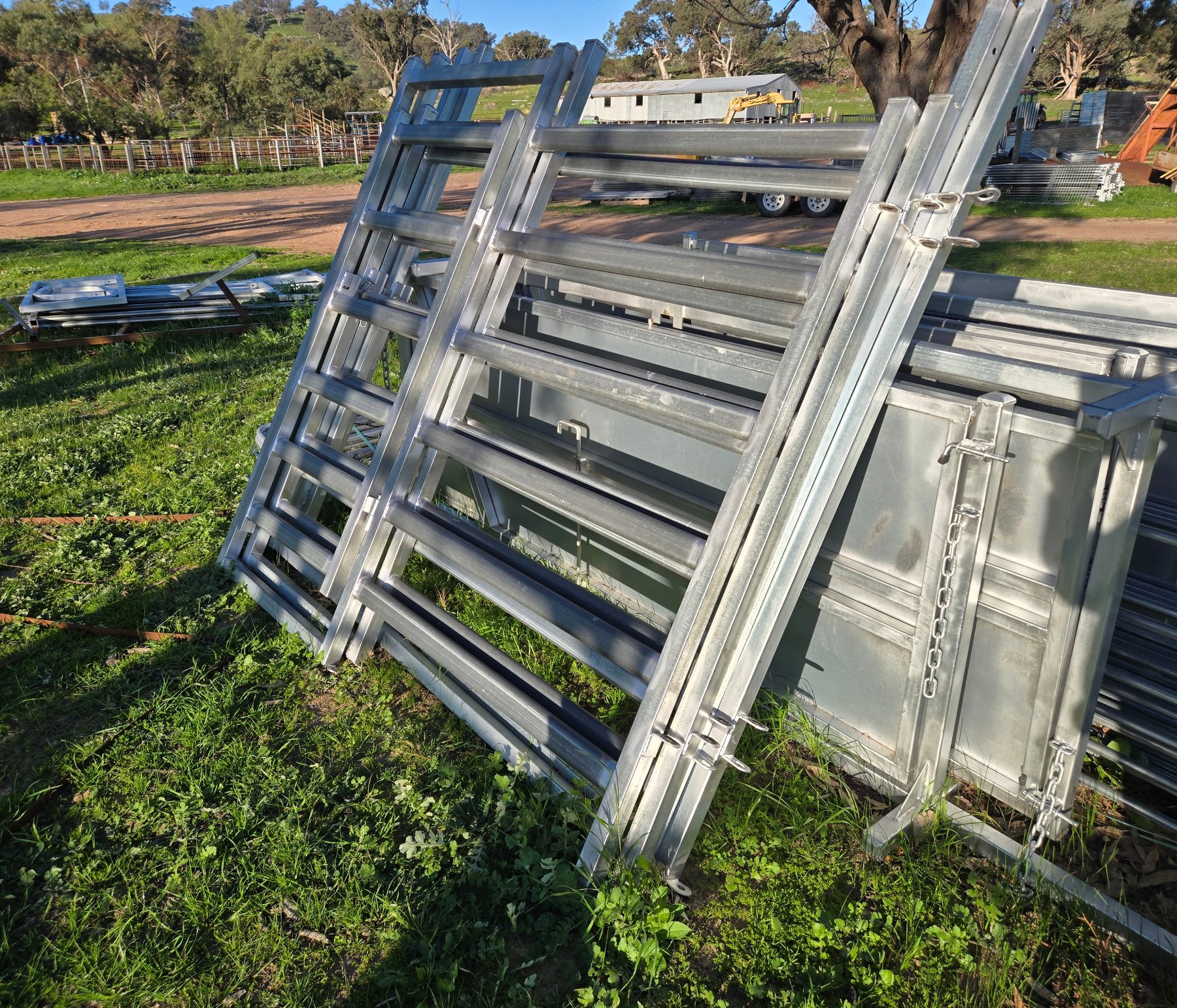 (13022) Cattle Yard Man Access Panel - photo 2