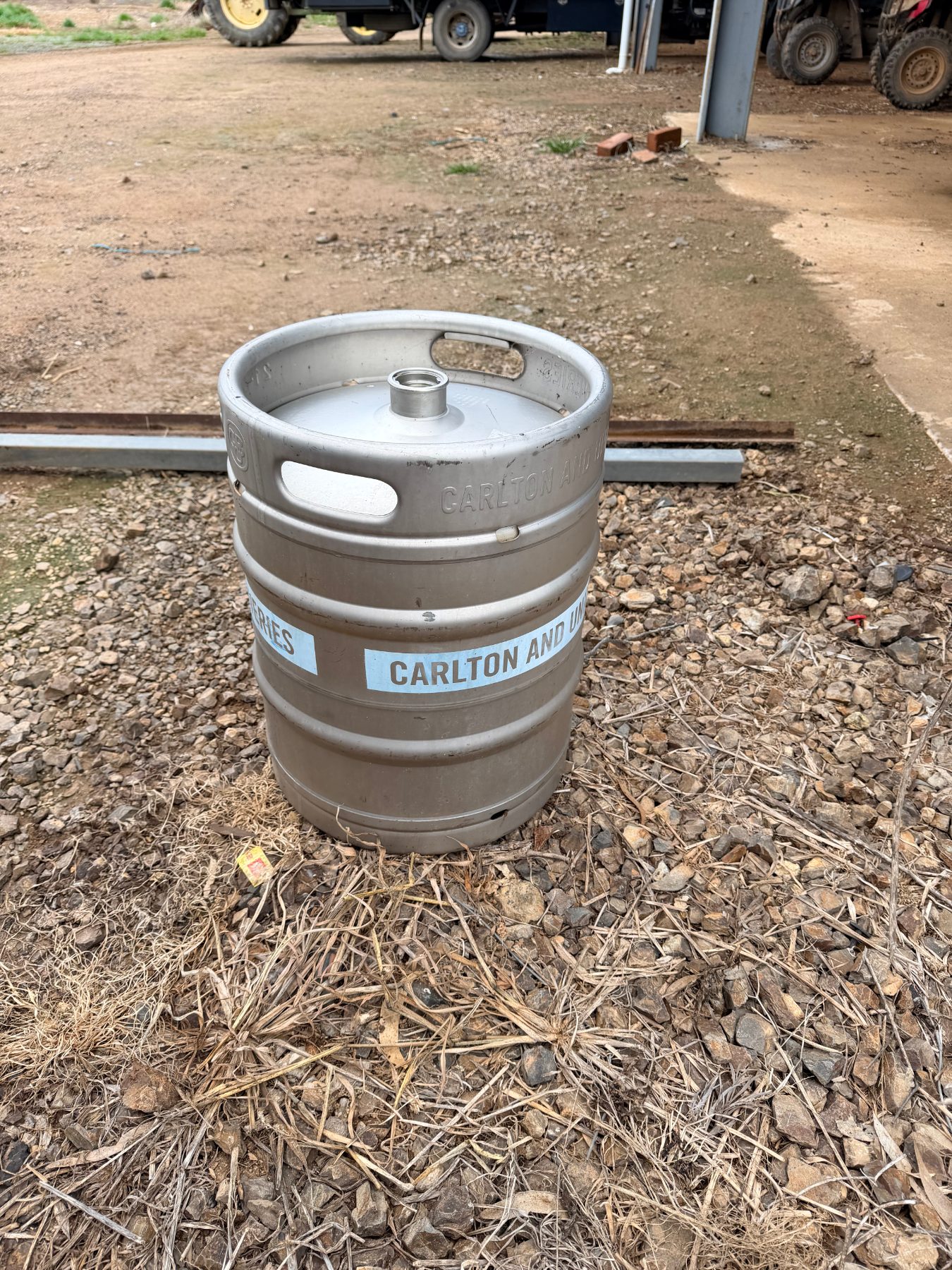 (13172) CUB beer keg