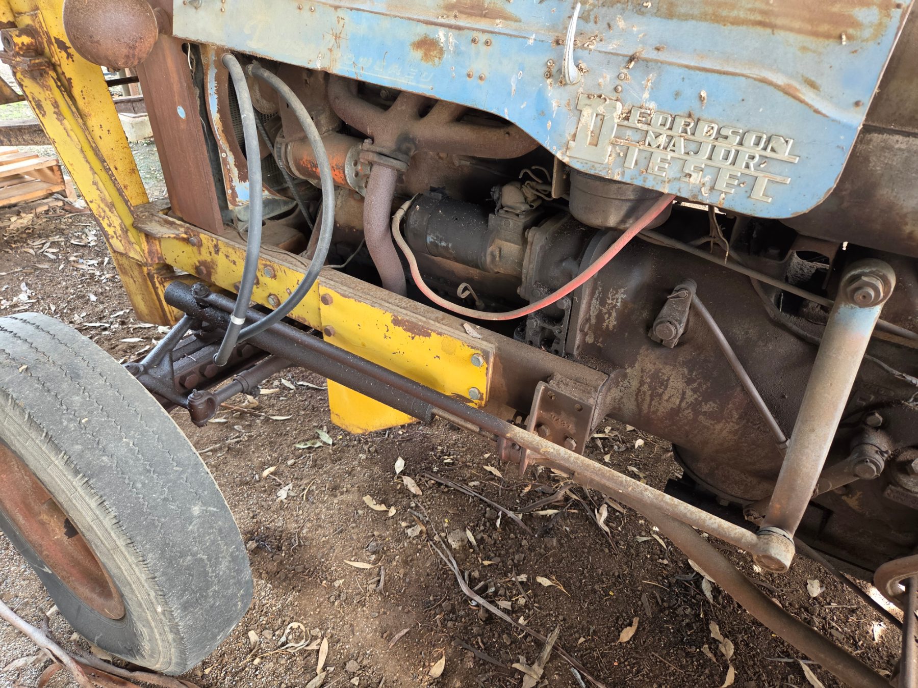 (13037) Fordson Major with Forklift - photo 9