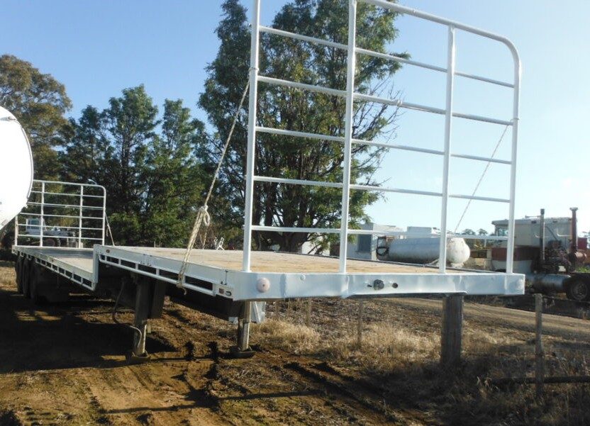 (12963) 2000 Maxi-Trans ST3 Tri-Axle Drop Deck