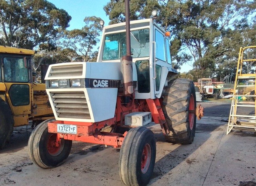 (12975) Case Agri-King 2090 Tractor