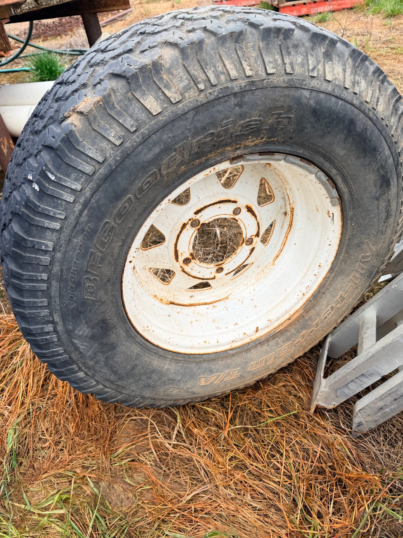 (13087) BF Goodrich tyre and Sunraysia rim - photo 2
