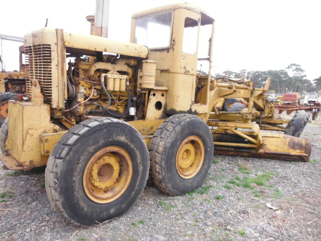 (12834) Galion 118 Grader - photo 3