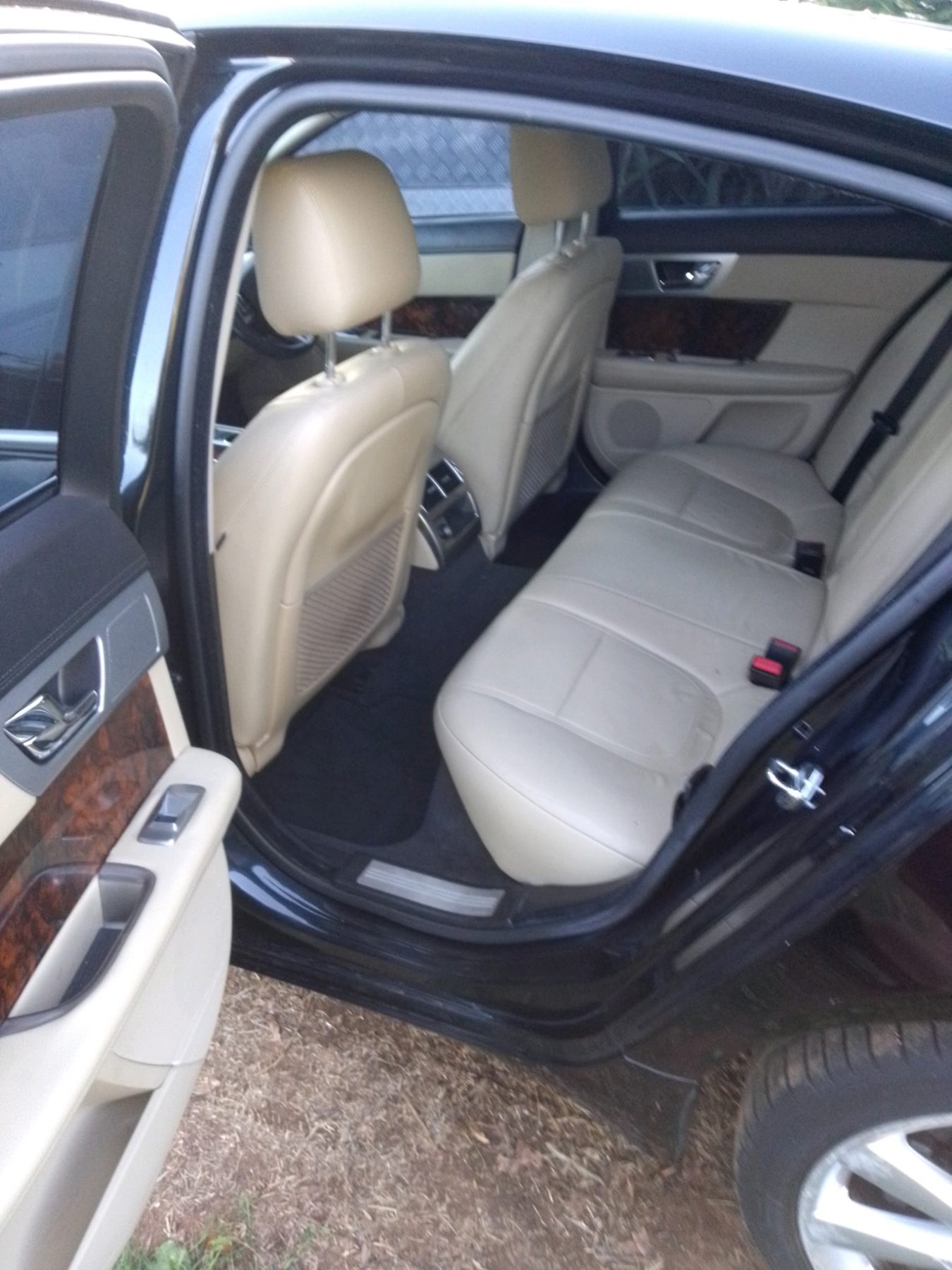 (12984) 2011 Jaguar XF 3.0 V6 Diesel - photo 9