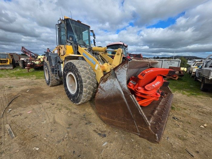 (12997) Komatsu WA250-5H Front End Loader