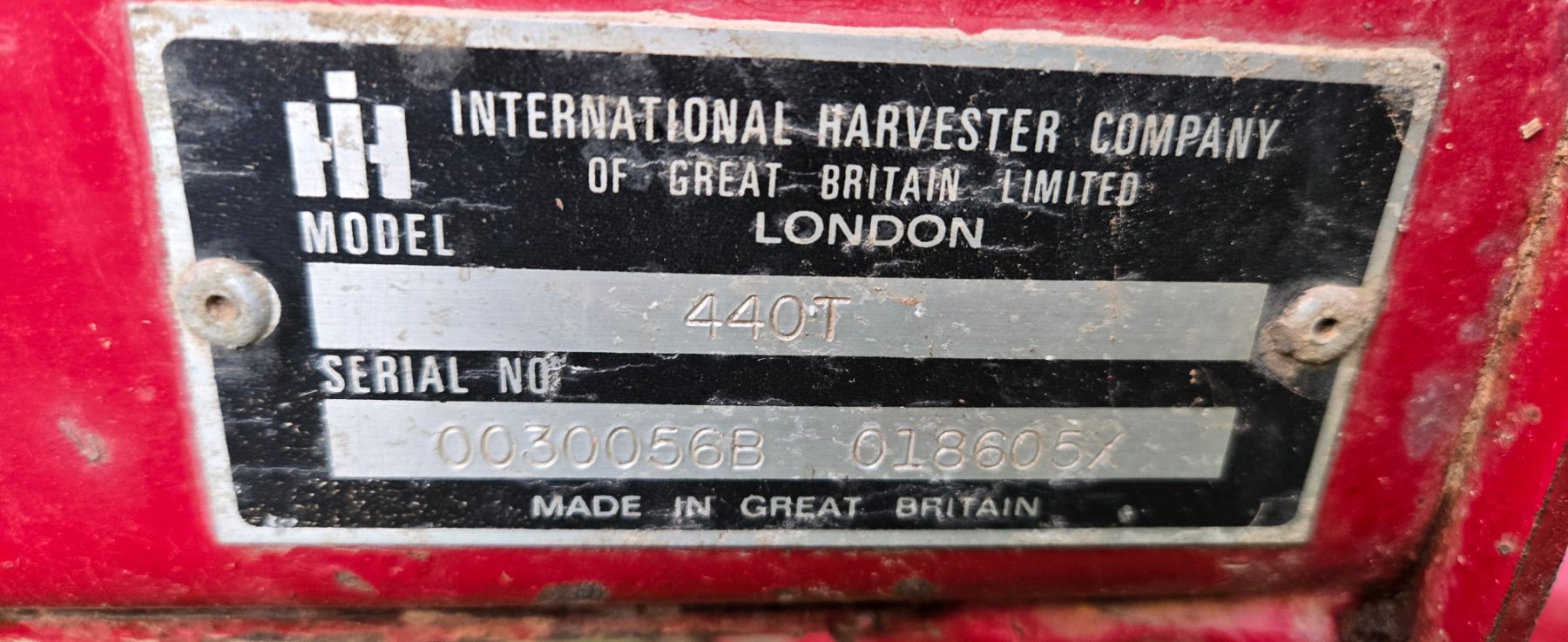 (12959) International 440T Small Square Baler - photo 8