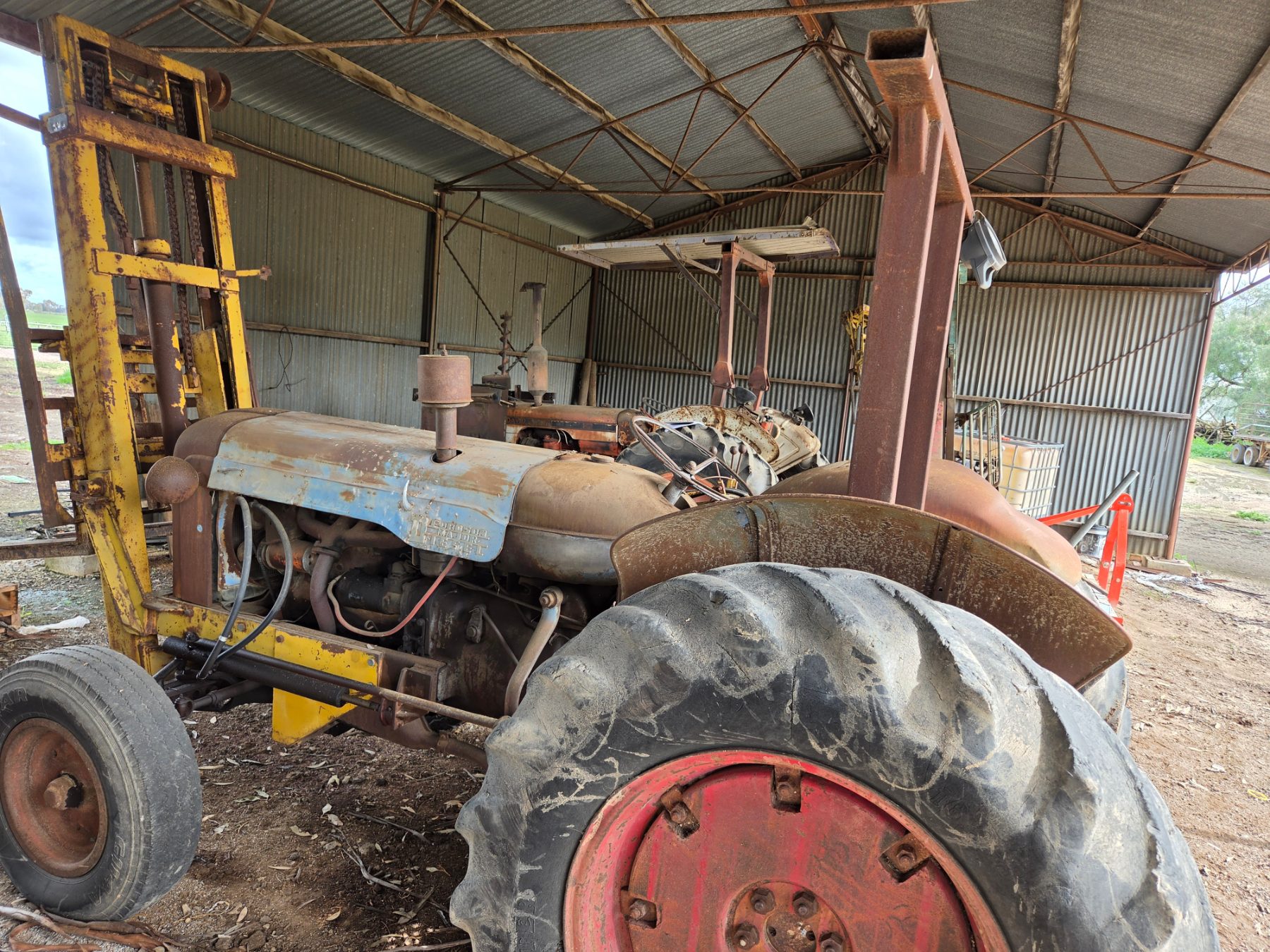 (13037) Fordson Major with Forklift - photo 2