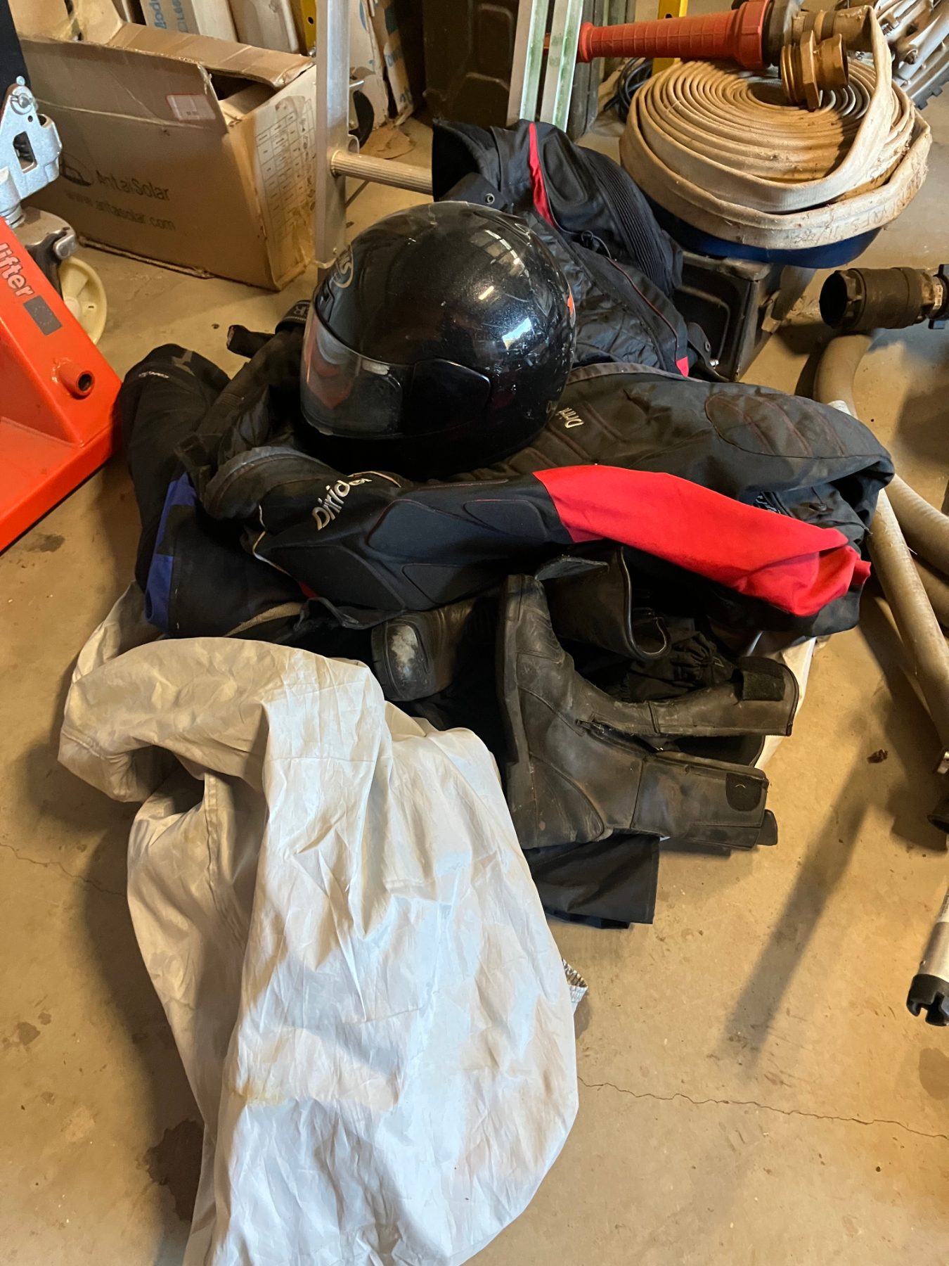 (12821) Assorted motorcycle jackets and accessories - photo 5
