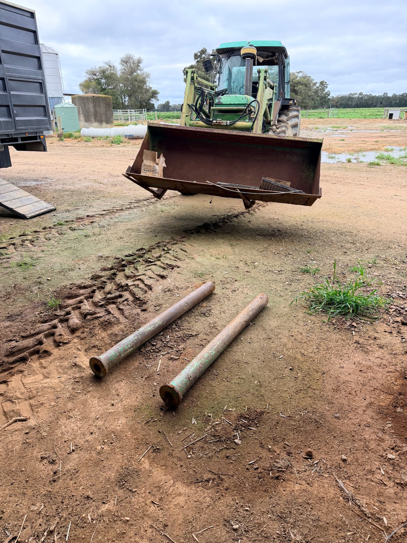 1988 John Deer 2850 Tractor & FEL - photo 12