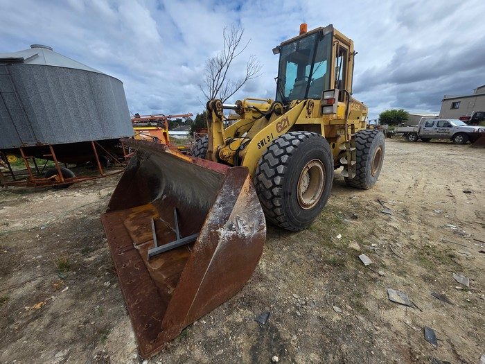 (12998) Case 621ZF Wheeled Loader