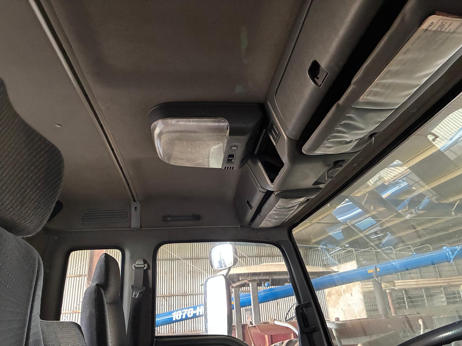(9285) 2006 Isuzu FTR-900 Long - photo 14