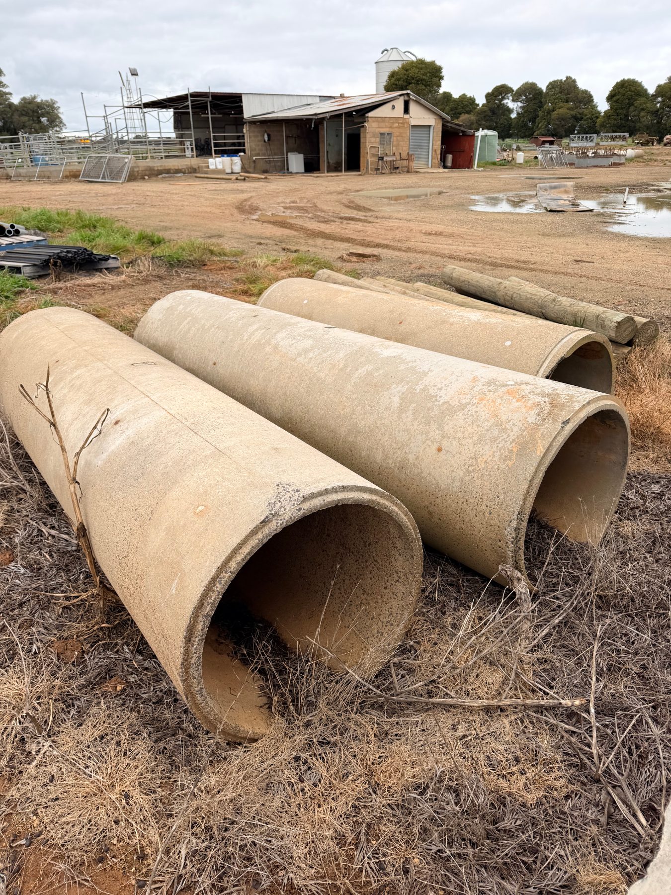(13158) 3 of 600mm concrete pipes