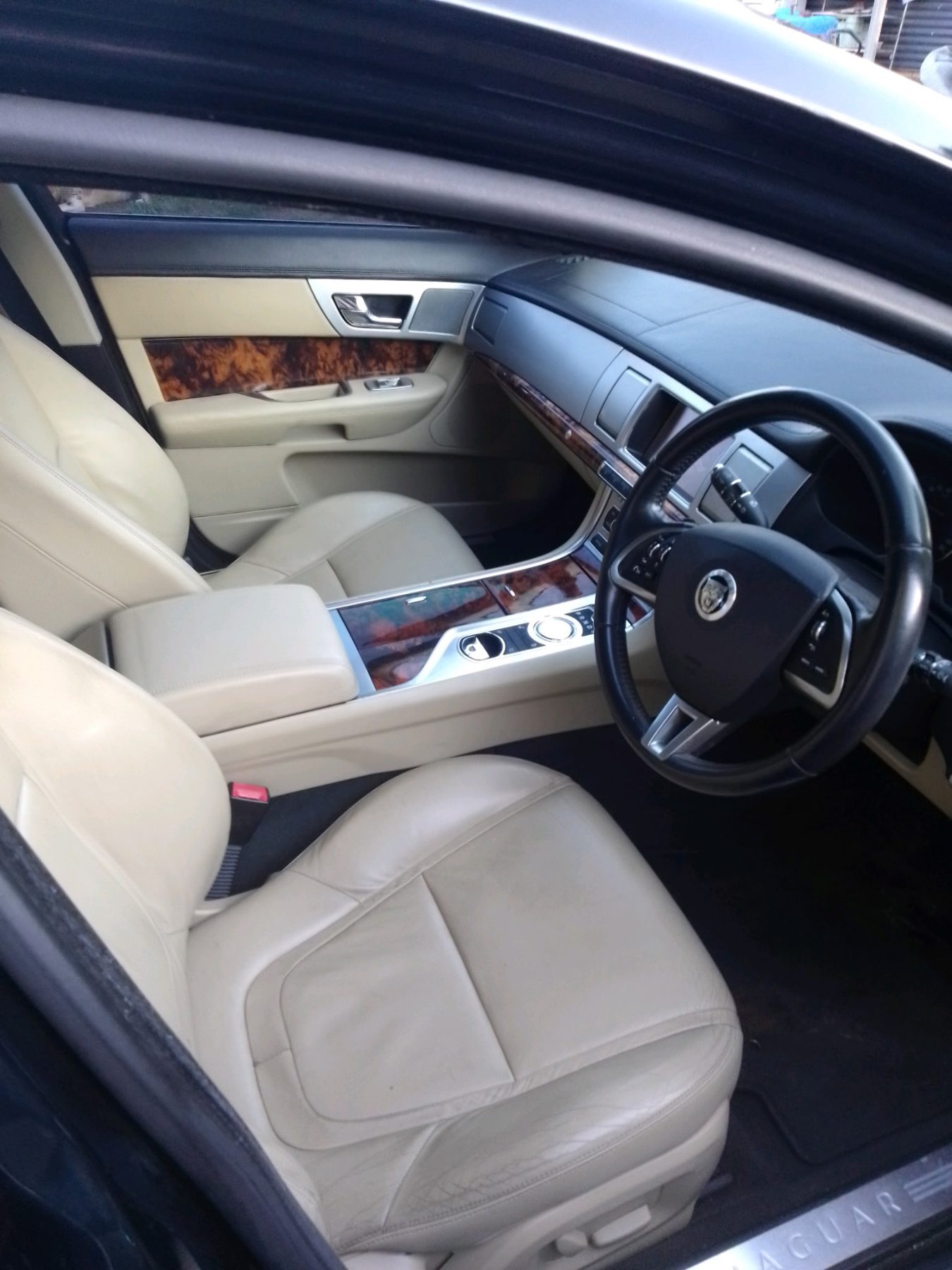 (12984) 2011 Jaguar XF 3.0 V6 Diesel - photo 6