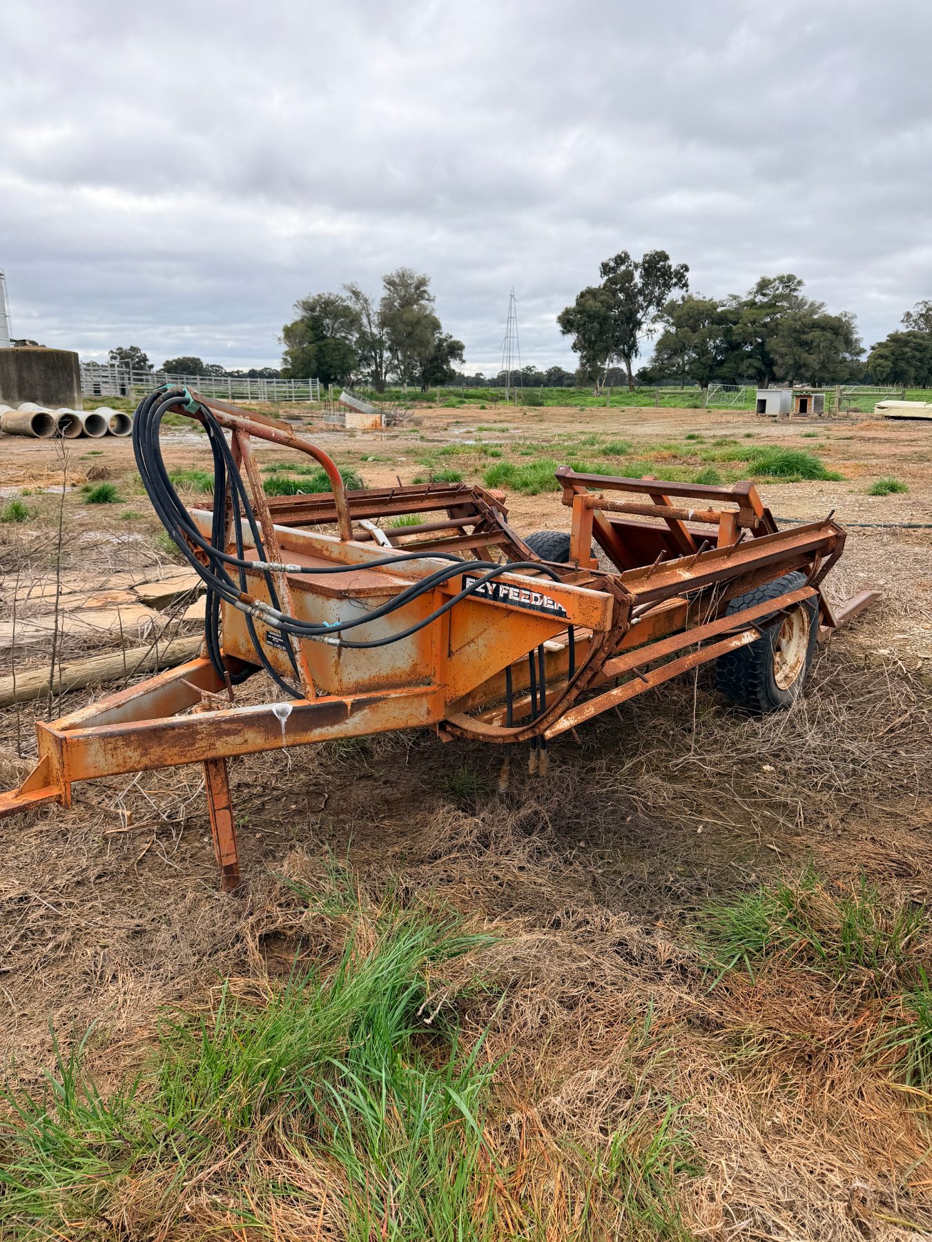 Ezy Feeder bale buggy