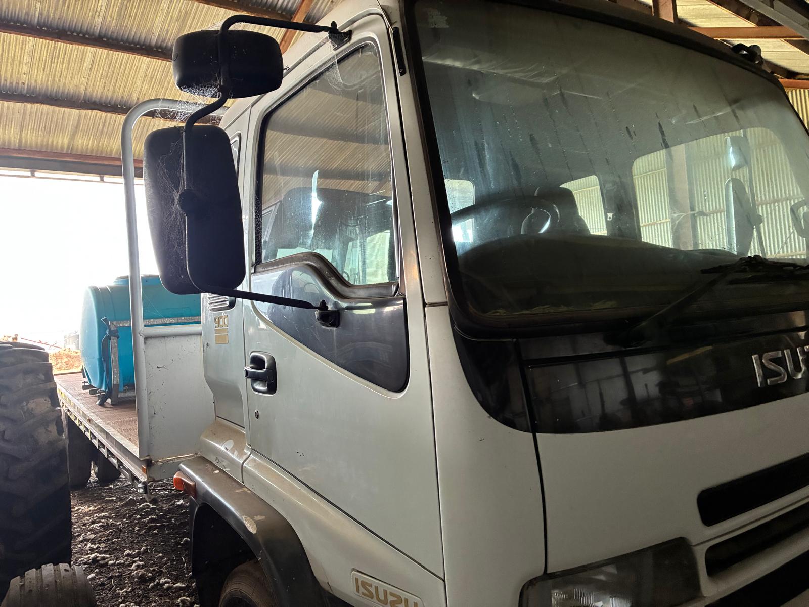 (9285) 2006 Isuzu FTR-900 Long - photo 3