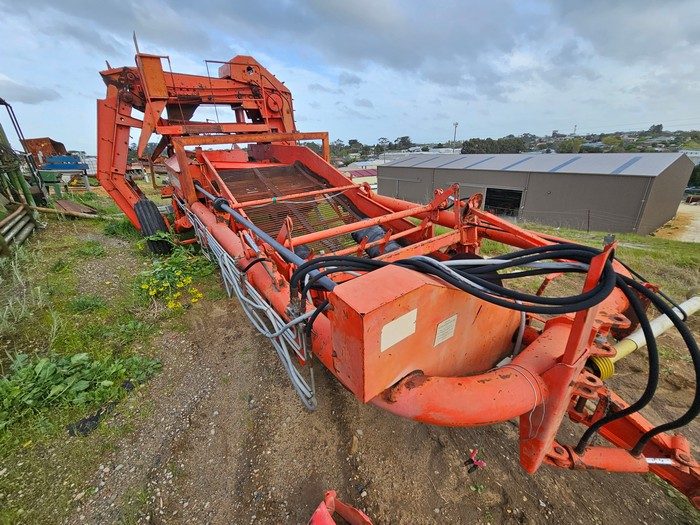 (12986) Grimme DL1500 Onion Harvester - photo 6