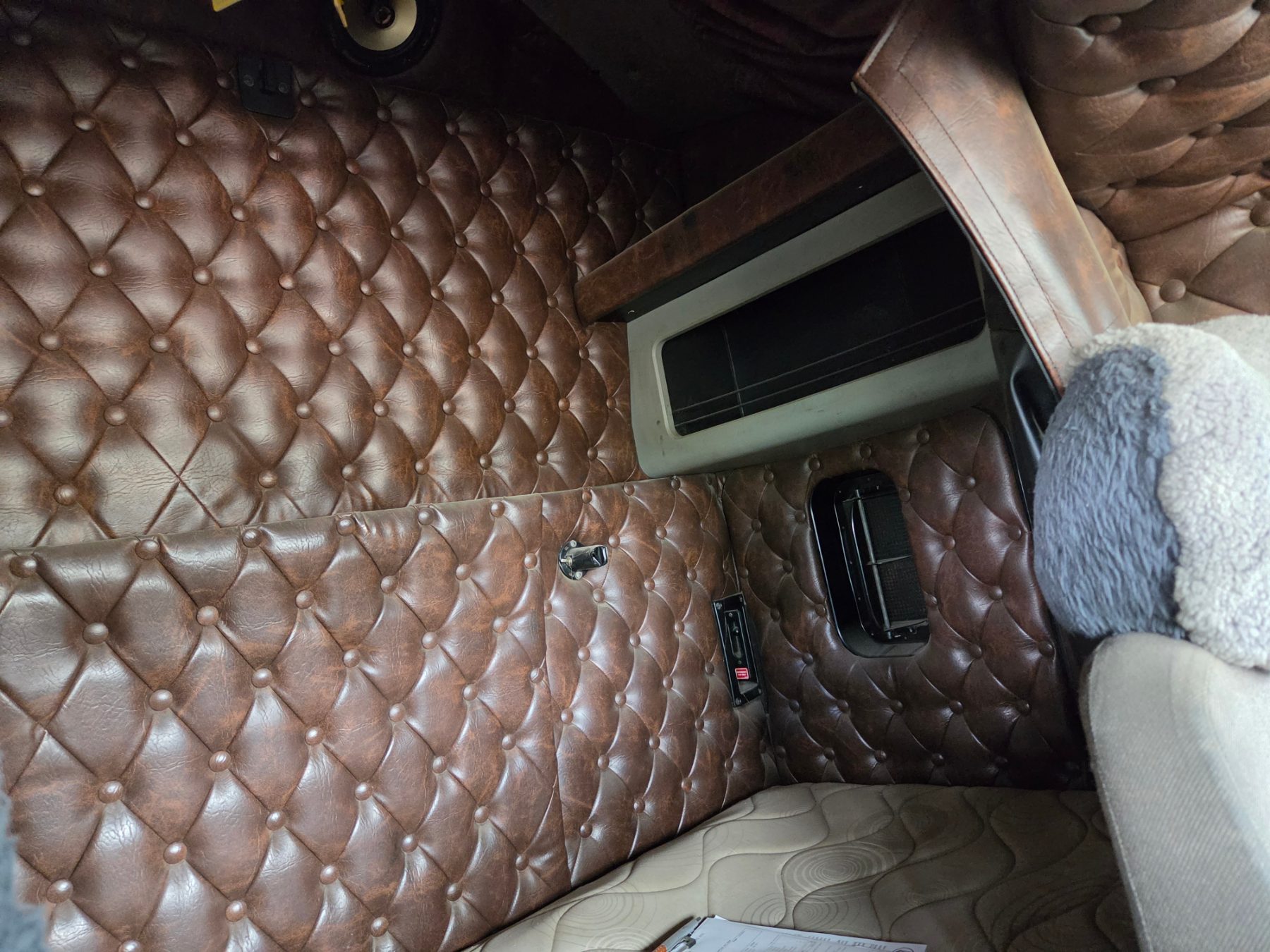 (13009) 2005 Kenworth T404 Prime Mover - photo 9