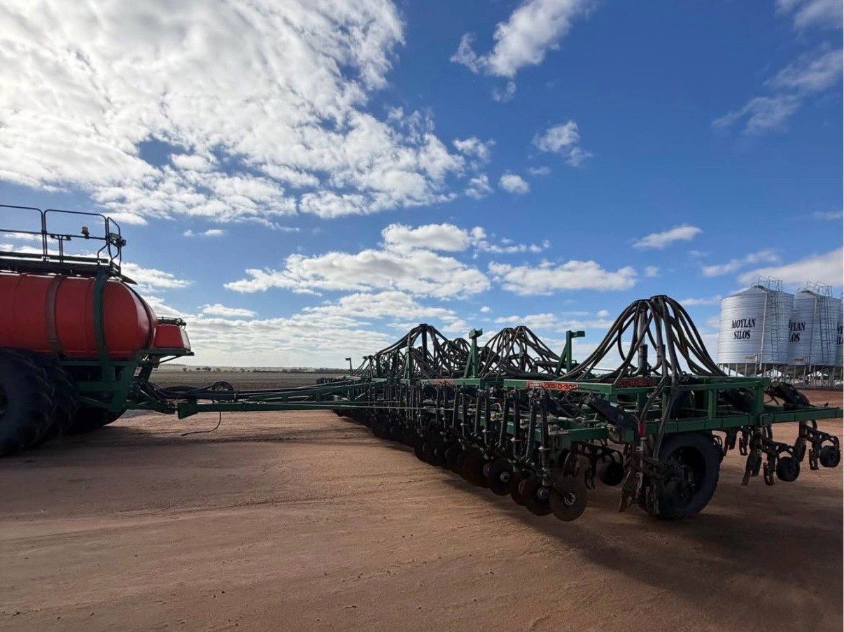 (12971) AusPlow DBS D300 60 Ft Airseeder Bar - photo 4