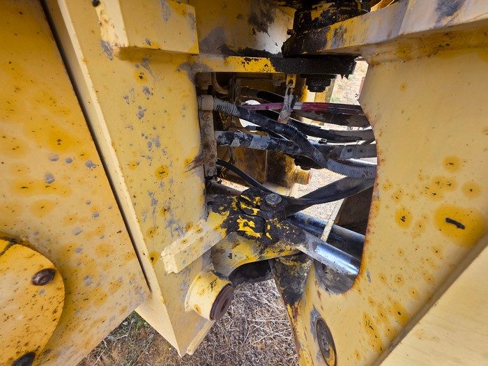 (12996) Komatsu WA200 Front End Loader - photo 9