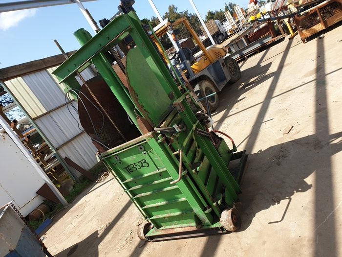 (12992) TPW Hydraulic Self Pinning Wool Press - photo 2