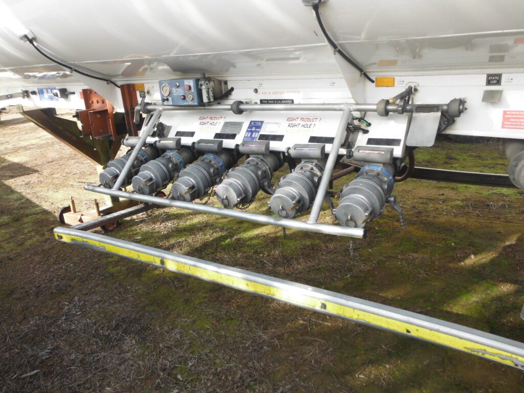 (12966) 2016 Marshall Lethlean Tri-axle Tanker - photo 6