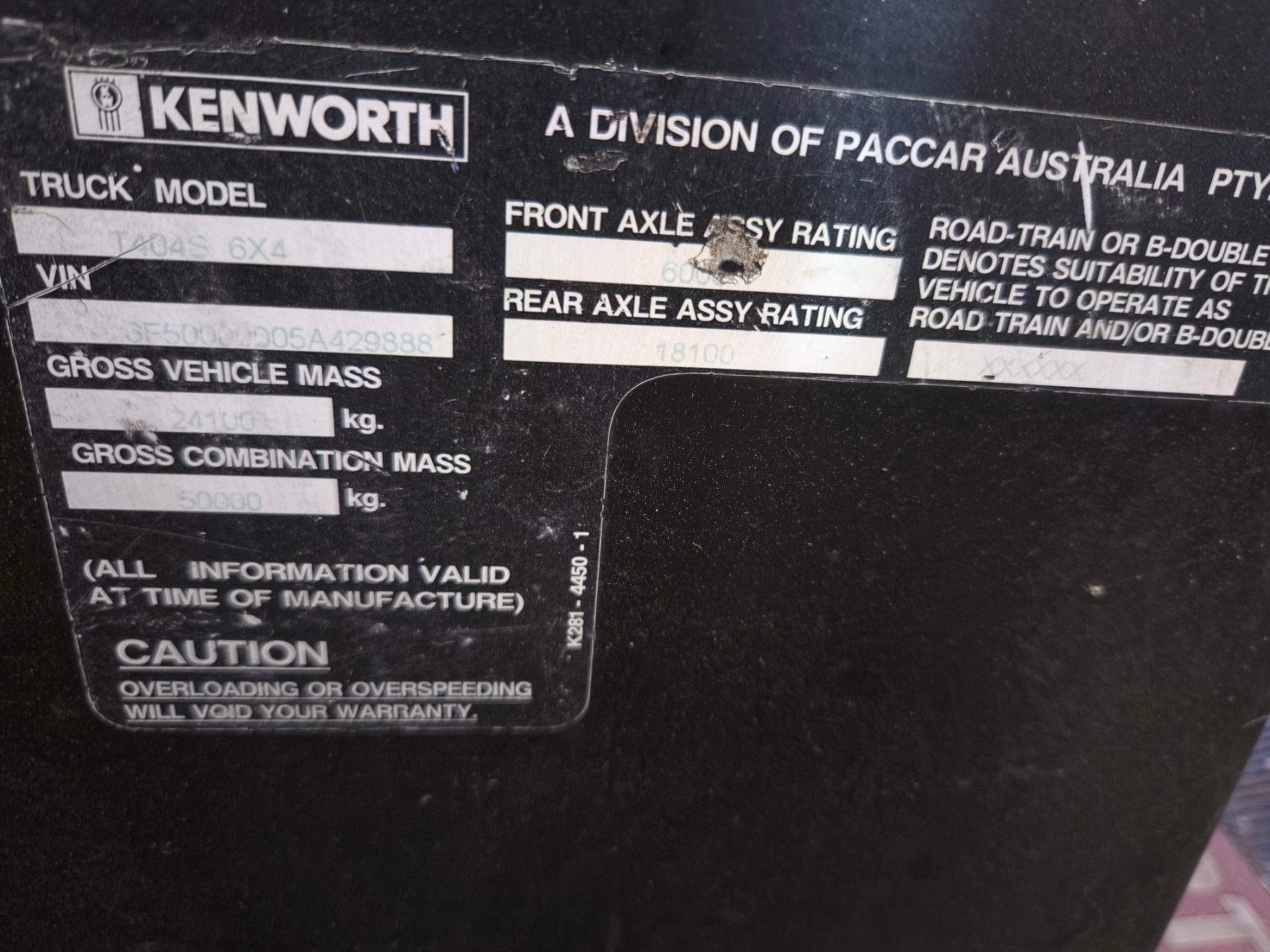 (13009) 2005 Kenworth T404 Prime Mover - photo 19