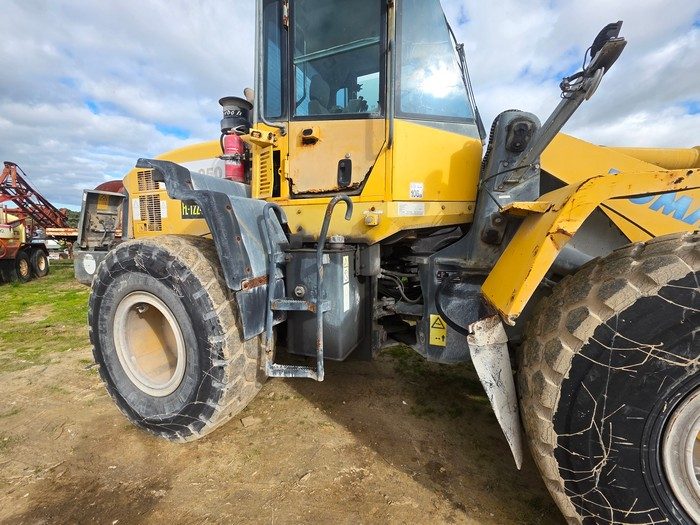 (12997) Komatsu WA250-5H Front End Loader - photo 7