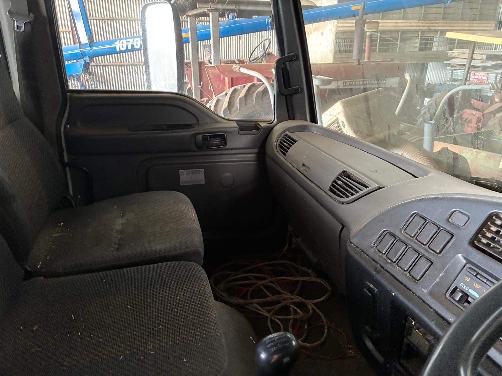 (9285) 2006 Isuzu FTR-900 Long - photo 10