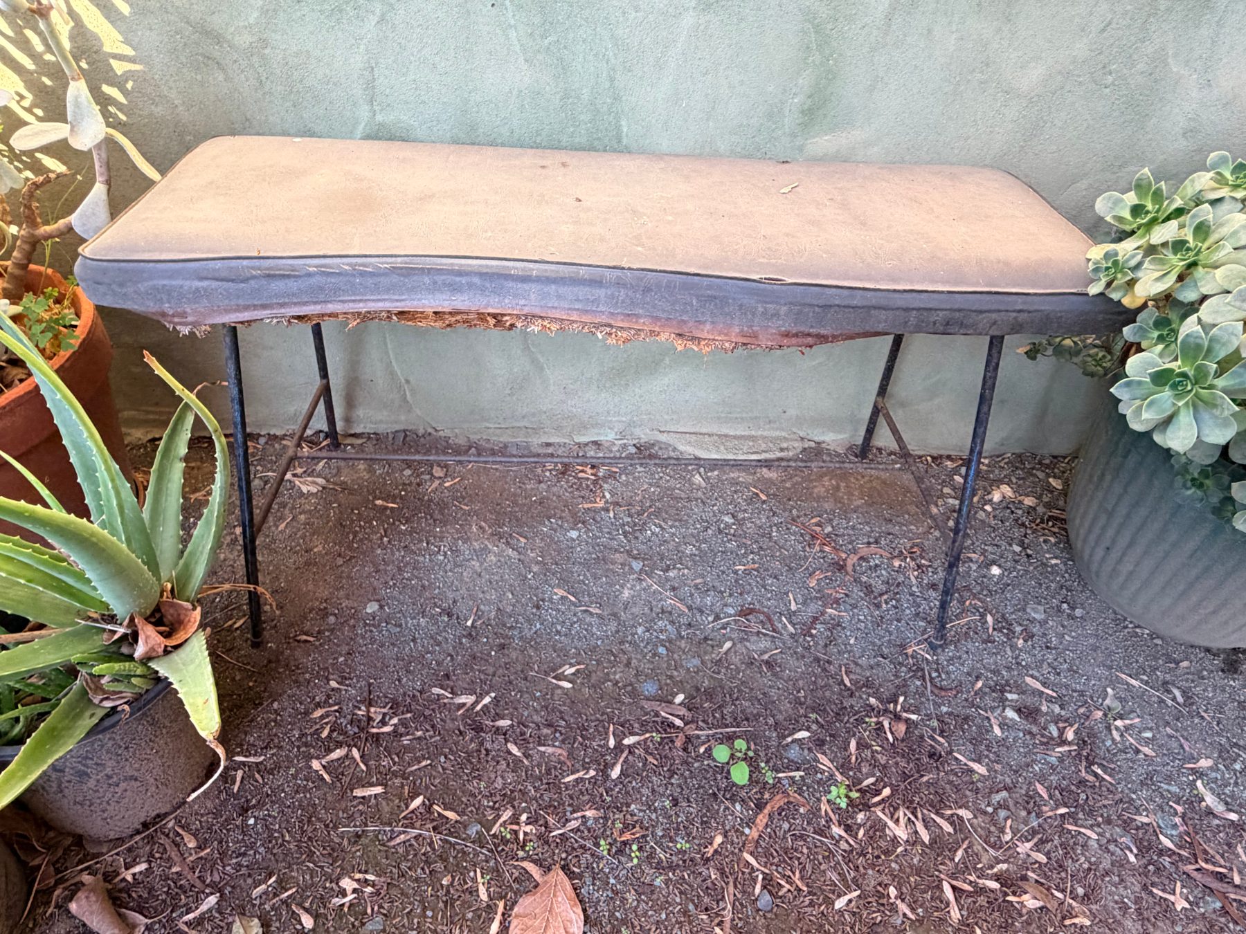 (12943) Outdoor garden seat
