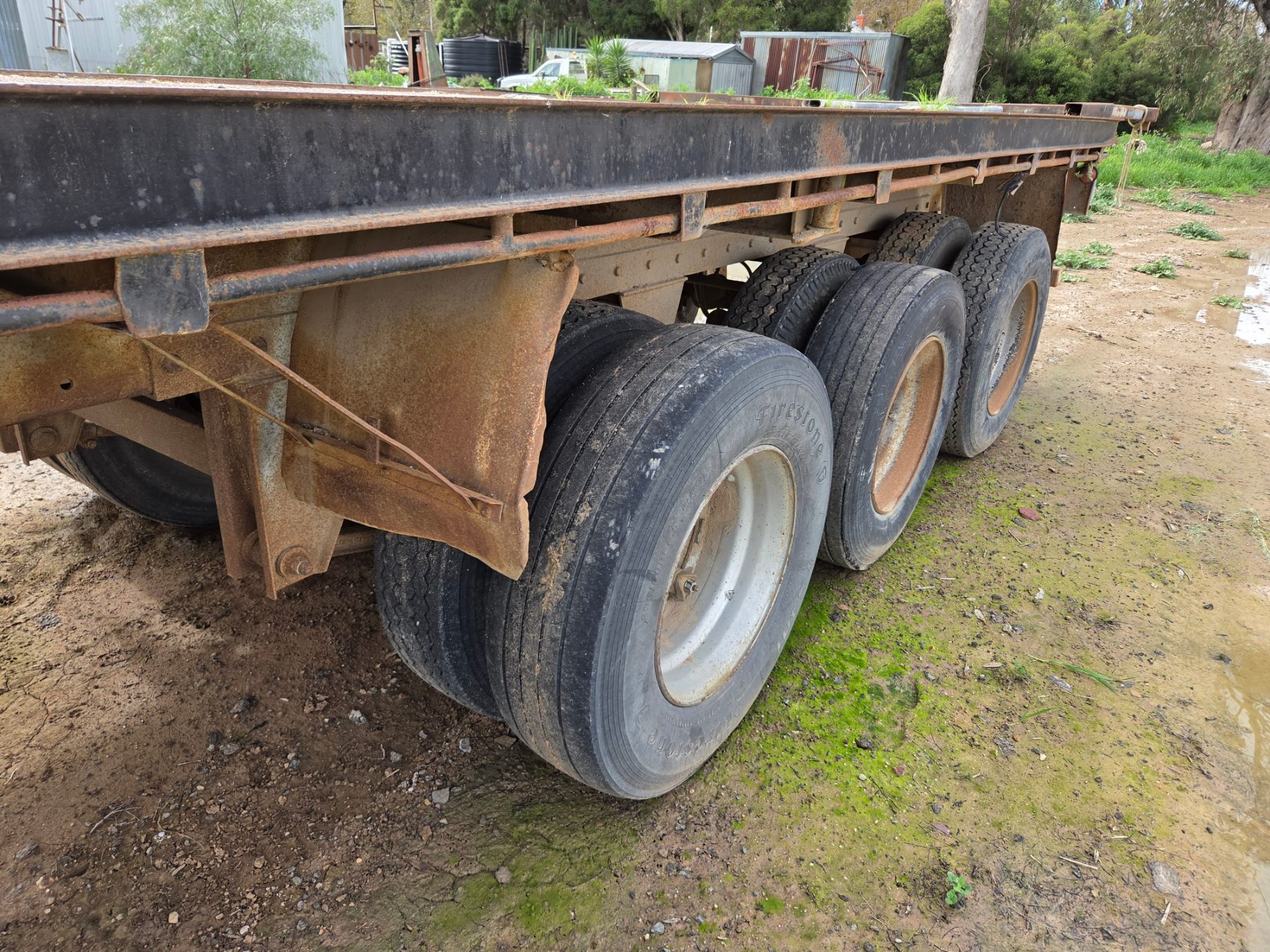(13031) 44ft H/duty Tri-axle Farm Hay Trailer - photo 4
