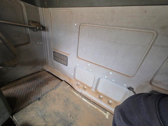 (12995) 1998 Iveco Tipper - Farm-Offroad Use Only - photo 10